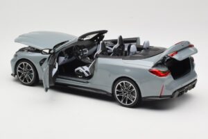 BMW M4 G83 Cabriolet Grey Metallic Minichamps 1:18 110021032 Métal Moulé — image 5 sur 8
