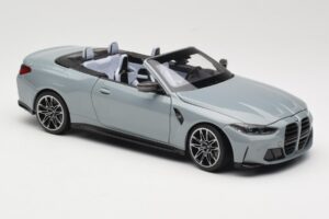 BMW M4 G83 Cabriolet Grey Metallic Minichamps 1:18 110021032 Métal Moulé — image 6 sur 8