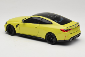 BMW M4 G82 Jaune Édition Concessionnaire Minichamps 1:18 80435A51949-R1 Métal Moulé — image 8 sur 10