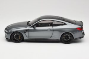 BMW M4 G82 Gris Metallic Minichamps 1:18 113020124 Métal Moulé — image 4 sur 8