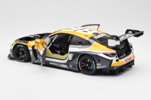 BMW M4 G82 GT3 Rowe Racing #98 ADAC 24 Hours Nürburgring 2022 Minichamps 1:18 113222098 Métal Moulé — image 5 sur 8