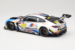 BMW M4 GT3 #46 V. Rossi / A. Farfus / M. Martin Team WRT 12 Hours of Bathurst 2023 Minichamps 1:18 113232146 Métal Moulé — image 7 sur 8