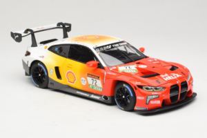 BMW M4 GT3 #72 D. Harper / M. Hesse / C. Weerts BMW M Team RMG 24 Hours of Nurburgring 2024 Minichamps 1:18 113242072 Métal M — image 6 sur 8