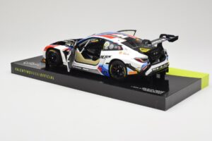 BMW M4 GT3 Team WRT #46 V. Rossi / R. Marciello / M. Martin 12 Hours of Bathurst 2024 Minichamps 1:18 113242046 Métal Moulé — image 5 sur 8