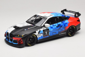 BMW M4 GT4 #1 Presentation 2024 Otto 1:18 OT1125 Résine