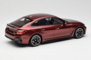 BMW M440i G26 Gran Coupe Aventurine Rouge Otto 1:18 OT1075 Résine — image 2 sur 6