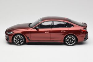 BMW M440i G26 Gran Coupe Aventurine Rouge Otto 1:18 OT1075 Résine — image 3 sur 6