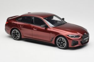 BMW M440i G26 Gran Coupe Aventurine Rouge Otto 1:18 OT1075 Résine — image 4 sur 6