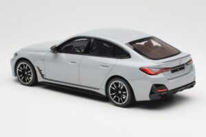 BMW M440i G26 Gran Coupe Brooklyn Gris Métallisé Otto 1:18 OT454 Résine — image 5 sur 6