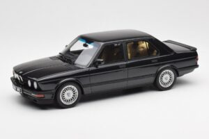BMW M5 E28 Diamond Noir Otto 1:18 OT184 Résine