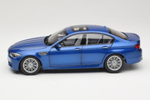 BMW M5 F10 Monte Carlo Blue Paragon 1:18 80432186352 Métal Moulé — image 4 sur 8