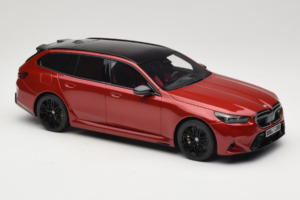 BMW M5 G99 Touring Fire Red GT Spirit 1:18 GT964 Résine — image 4 sur 6