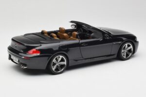 BMW M6 E64 Cabriolet Sapphire Black Kyosho 1:18 80430417424 Métal Moulé — image 4 sur 9
