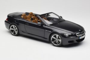 BMW M6 E64 Cabriolet Sapphire Black Kyosho 1:18 80430417424 Métal Moulé — image 7 sur 9