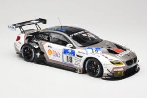 BMW M6 GT3 F13 #18 Schubert Motorsport A. Farfus / J. Krohn 24h Nurburgring 2016 Minichamps 1:18 155162618 Métal Moulé — image 4 sur 6