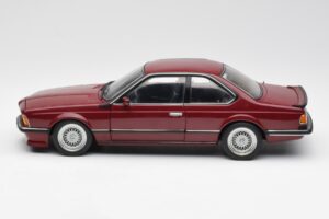 BMW M635 CSi E24 Karmin Rouge AUTOart 1:18 70528 Métal Moulé — image 4 sur 8
