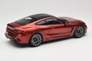 BMW M8 F91 Convertible Storm Bay Metallic Minichamps 1:18 110029020 Métal Moulé — image 3 sur 8