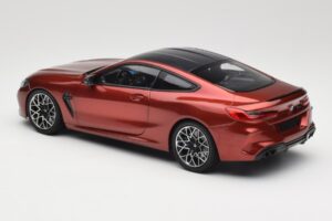 BMW M8 F91 Convertible Storm Bay Metallic Minichamps 1:18 110029020 Métal Moulé — image 7 sur 8