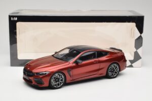 BMW M8 F91 Convertible Storm Bay Metallic Minichamps 1:18 110029020 Métal Moulé — image 8 sur 8