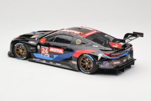 BMW M8 GTE RLL Racing #24 J. Krohn / J. Edwards Class Winners 24 Hours of Daytona 2020 Minichamps 1:18 155202924 Métal Moulé — image 5 sur 6