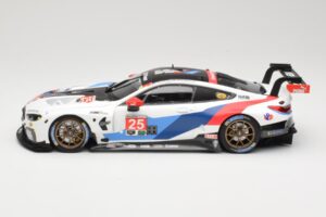 BMW M8 GTE Team RLL C. De Phillippi / B. Auberlen 2nd in Class 12 Hours of Sebring 2018 Minichamps 1:18 155182925 Métal Moulé — image 3 sur 6