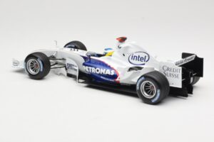 BMW Sauber F1.06 #16 N. Heidfeld Launch Version 2006 Minichamps 1:18 80430413183 Métal Moulé — image 5 sur 6