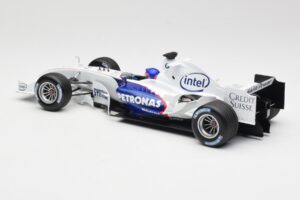 BMW Sauber F1.06 #17 J. Villeneuve Launch Version 2006 Minichamps 1:18 80430413184 Métal Moulé — image 5 sur 6