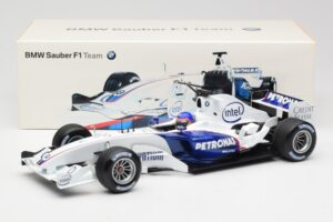 BMW Sauber F1.06 #17 J. Villeneuve Launch Version 2006 Minichamps 1:18 80430413184 Métal Moulé — image 6 sur 6