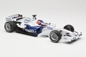 BMW Sauber F1.07 #10 R. Kubica Launch Version 2007 Minichamps 1:18 80430426995 Métal Moulé — image 4 sur 7