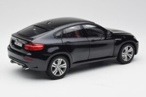 BMW X6 M F86 Noir Kyosho 1:18 80432157613 Métal Moulé — image 3 sur 8