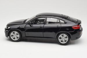 BMW X6 M E71 Noir Bburago 1:18 18-12081 Métal Moulé — image 4 sur 8