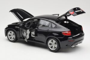 BMW X6 M E71 Noir Bburago 1:18 18-12081 Métal Moulé — image 5 sur 8