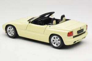 BMW Z1 Jaune Minichamps 1:18 180020104 Métal Moulé — image 7 sur 8