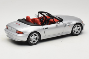 BMW Z3 Cabriolet Argent UT Models 1:18 20402 Métal Moulé — image 3 sur 8