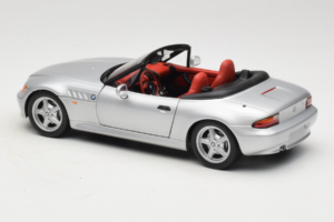 BMW Z3 Cabriolet Argent UT Models 1:18 20402 Métal Moulé — image 7 sur 8