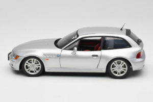 BMW Z3 E36/8 Coupé 2.8 Argent UT Models 1:18 20421-R1 Métal Moulé — image 4 sur 8