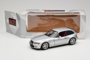 BMW Z3 E36/8 Coupé 2.8 Argent UT Models 1:18 20421-R1 Métal Moulé — image 8 sur 8