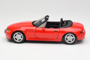 BMW Z3 E36/7 Cabriolet Rouge UT Models 1:18 180024330 Métal Moulé — image 4 sur 8