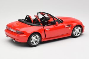 BMW Z3 E36/7 Roadster Rouge Bburago 1:18 3349 Métal Moulé — image 3 sur 8