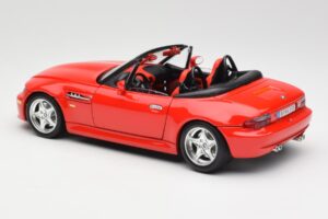 BMW Z3 E36/7 Roadster Rouge Bburago 1:18 3349 Métal Moulé — image 7 sur 8