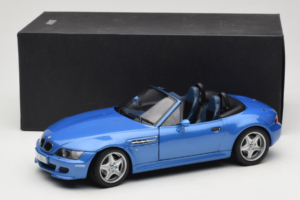 BMW Z3 M Roadster Bleu Édition Concessionnaire UT Models 1:18 80439422939 Métal Moulé — image 8 sur 8