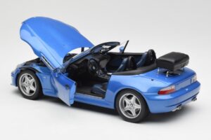 BMW Z3 M Roadster Avec Porte-Bagages Bleu Métallique UT Models 1:18 20416 Métal Moulé — image 5 sur 8
