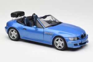 BMW Z3 M Roadster Avec Porte-Bagages Bleu Métallique UT Models 1:18 20416 Métal Moulé — image 6 sur 8