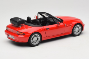 BMW Z3 Roadster 1.9 Rouge Édition Concessionnaire UT Models 1:18 80439423068 Métal Moulé — image 3 sur 8
