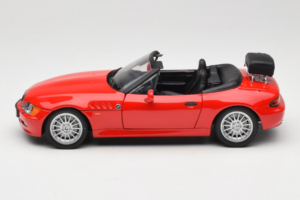 BMW Z3 Roadster 1.9 Rouge Édition Concessionnaire UT Models 1:18 80439423068 Métal Moulé — image 4 sur 8