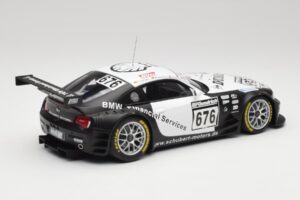 BMW Z4 #676 H. Stuck / J. Hennerici / D. Hurtgen Team Schubert Nürburgring 24 Hours 2006 AUTOart 1:18 80649 Métal Moulé — image 2 sur 6