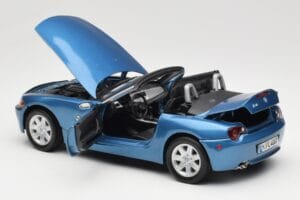 BMW Z4 E85 Bleu Métallique Motormax 1:18 73144 Métal Moulé — image 5 sur 8