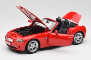 BMW Z4 E85 Roadster Rouge Bburago 1:18 34046 Métal Moulé — image 2 sur 8