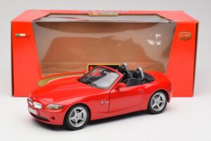 BMW Z4 E85 Roadster Rouge Bburago 1:18 34046 Métal Moulé — image 8 sur 8