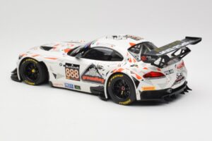 BMW Z4 E89 GT3 #888 Triple Eight Racing L. Mowle / J. Ratcliffe 24 Hours of Spa 2015 Minichamps 1:18 151152388 Métal Moulé — image 5 sur 6